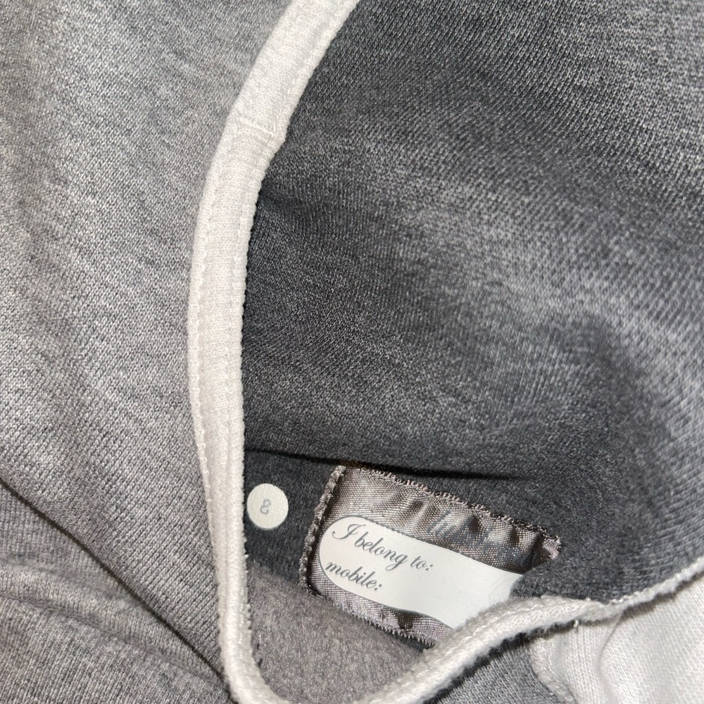 Lululemon Scuba Hoodie Sz 8 - Picture 3 of 3